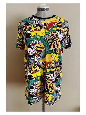 Disney Cakeworthy Sz L Nightmare Before Christmas All Over Print Tee